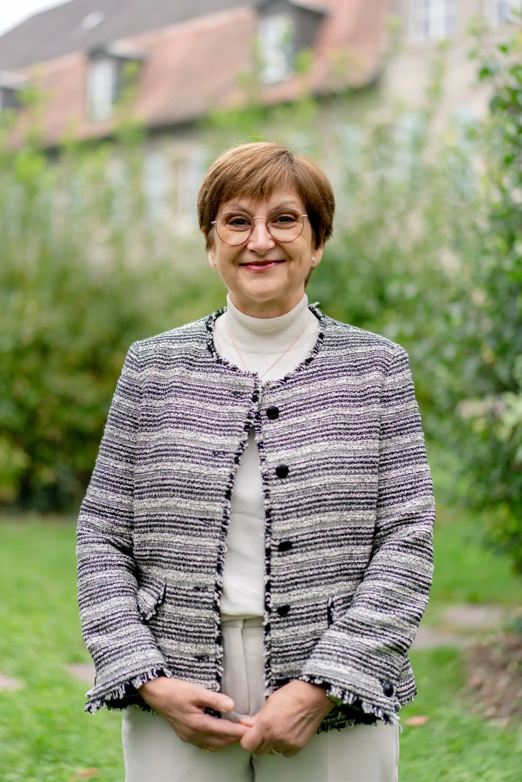 Portrait image of Carmen Kocher, Head of Academics